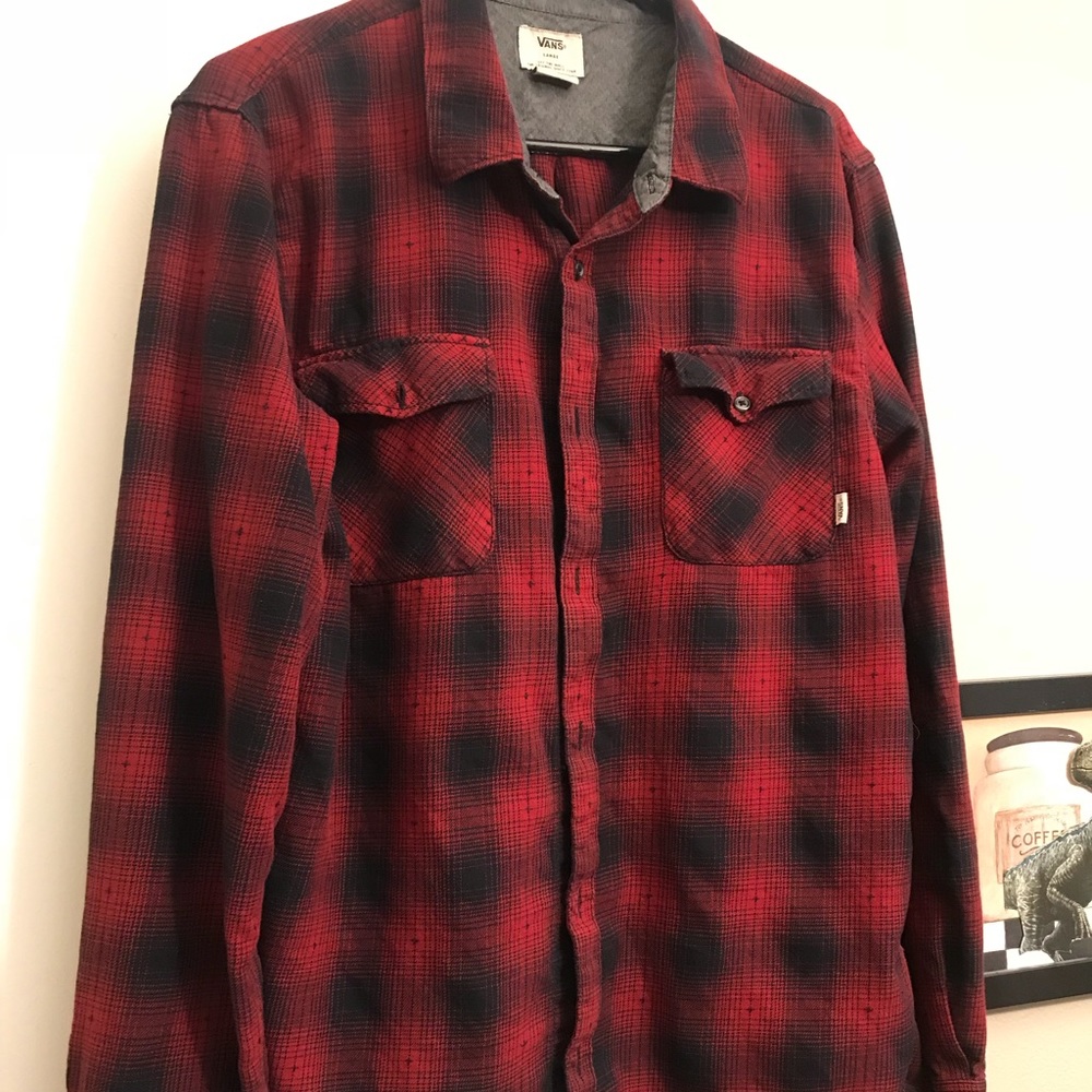 Men’s button down plaid flannel style